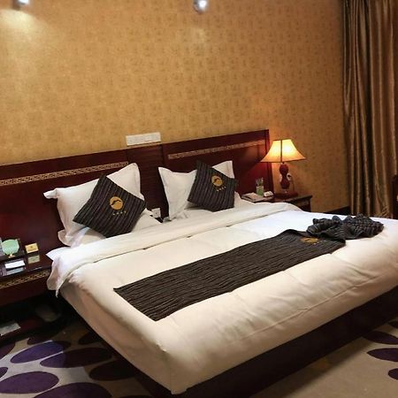 Shangri-La Original Density Hotel Екстериор снимка