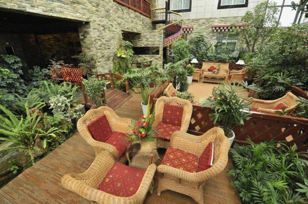 Shangri-La Original Density Hotel Екстериор снимка