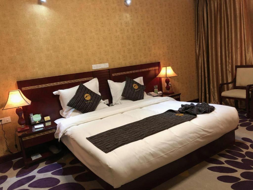 Shangri-La Original Density Hotel Екстериор снимка