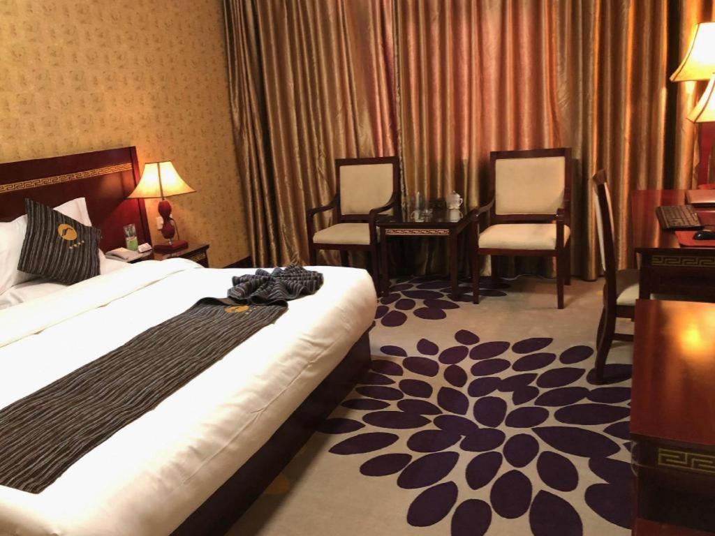 Shangri-La Original Density Hotel Екстериор снимка